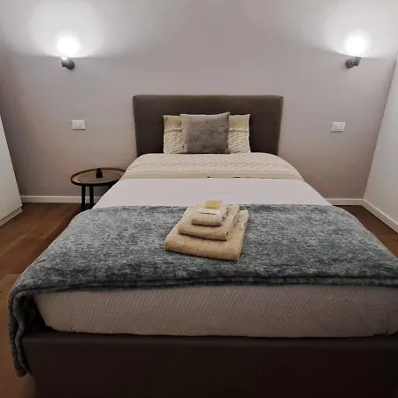 Guest house Casa Rodolfi, *